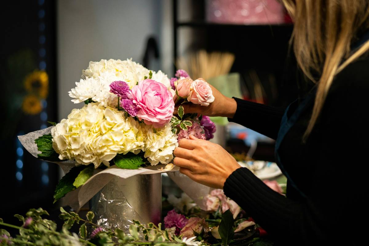 Home Decor Scented Flower How To: Elevate Your Space with Natural Fragrance & Skincare Benefits