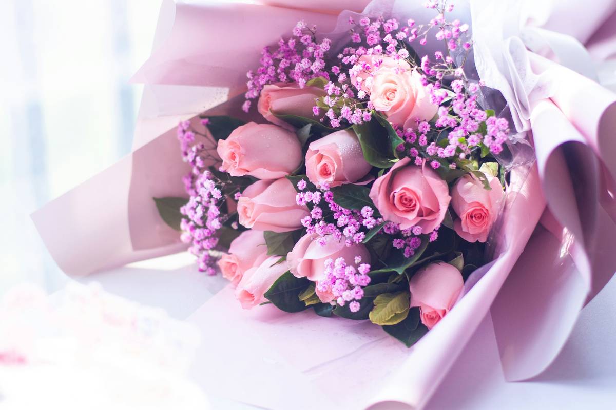 Top Ways to Gift Flowers That Actually Smell Amazing (and Last Beyond Tuesday)