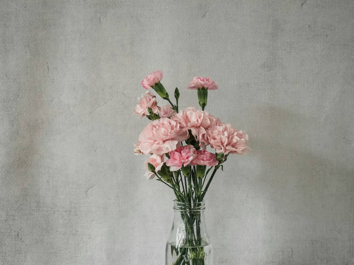 Layered scented flowers for home decoration in different rooms